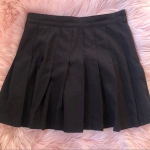 Brandy Melville Dana skirt